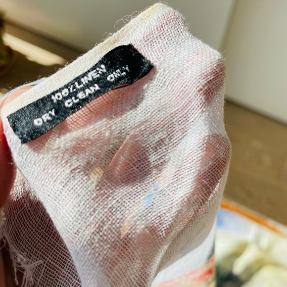 TILO Scarves Linen Summer Dreams. Sweet Vespa print 100% linen. Charming! - Picture 9 of 12